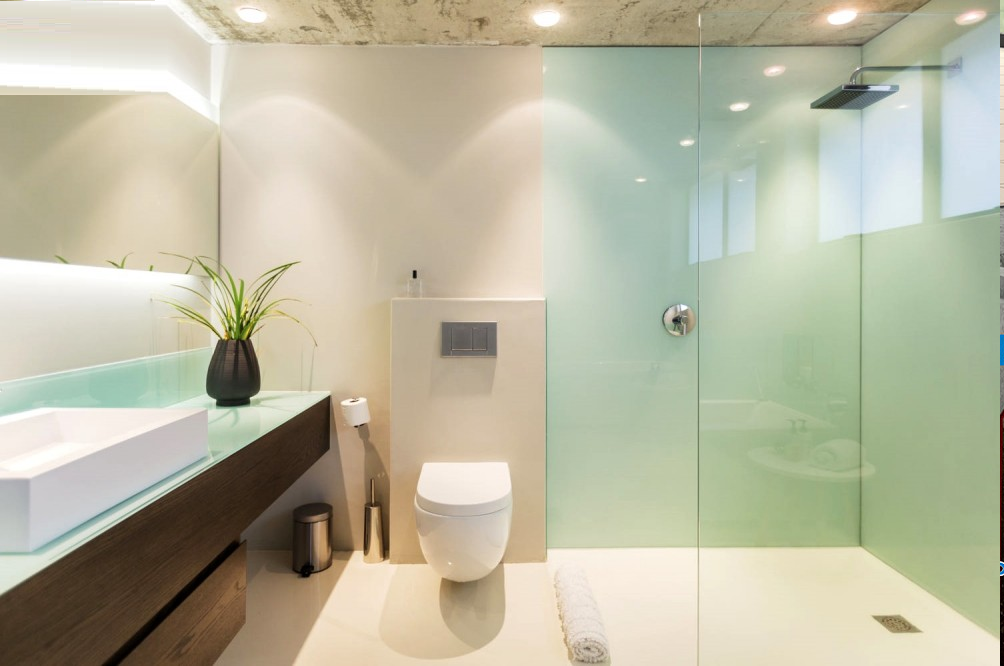 Sử dụng gạch ốp tường chống thấm nhà tắm